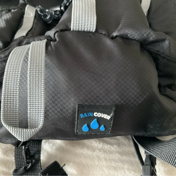 12 L Small Backpack/Daypack - Picture 4 of 7